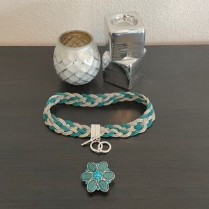 Boutique Magnetic Green & Silver Necklace & Ring